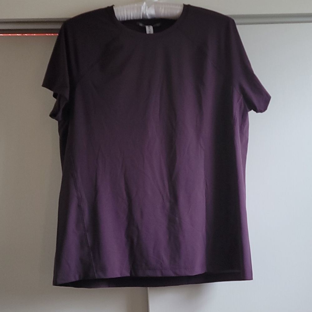 Set of 2 Athleta ultimate tees in tall